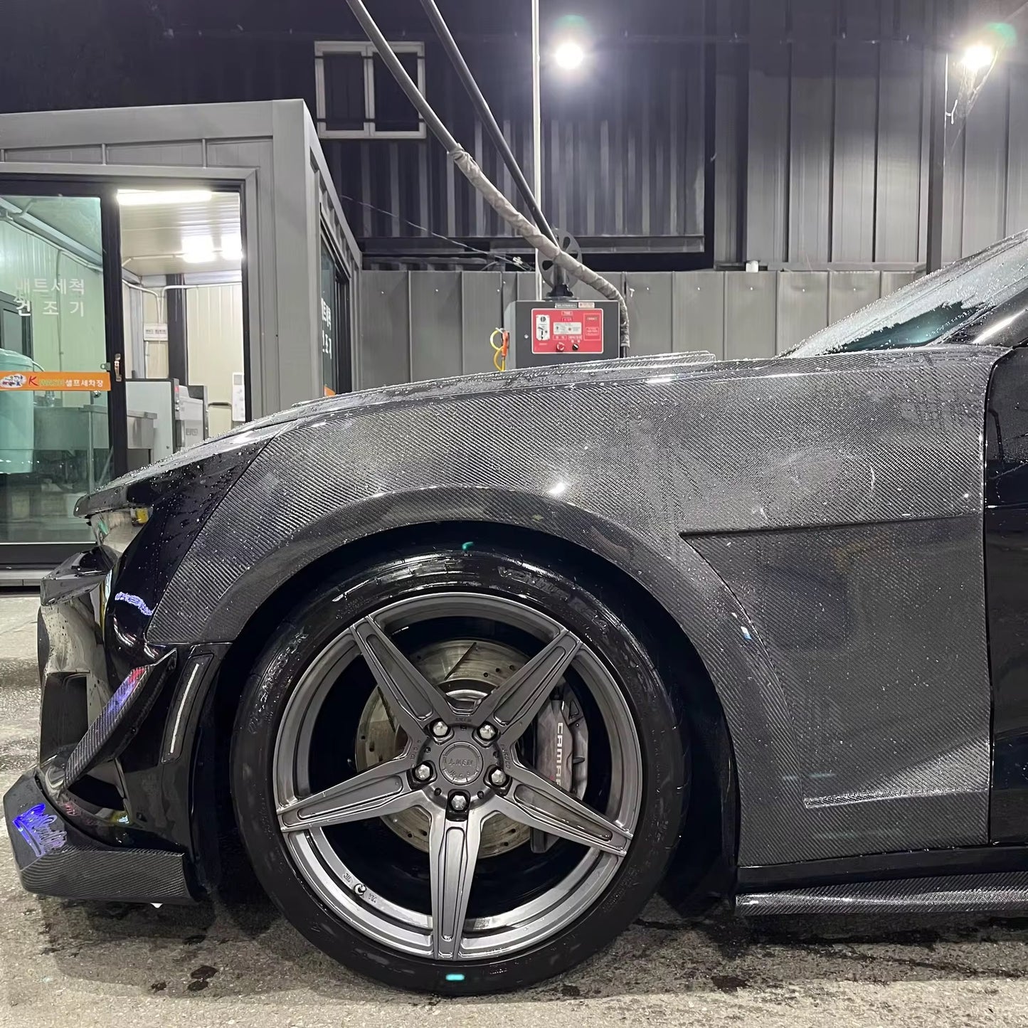 2016-2023 CAMARO CARBON FIBER FENDERS