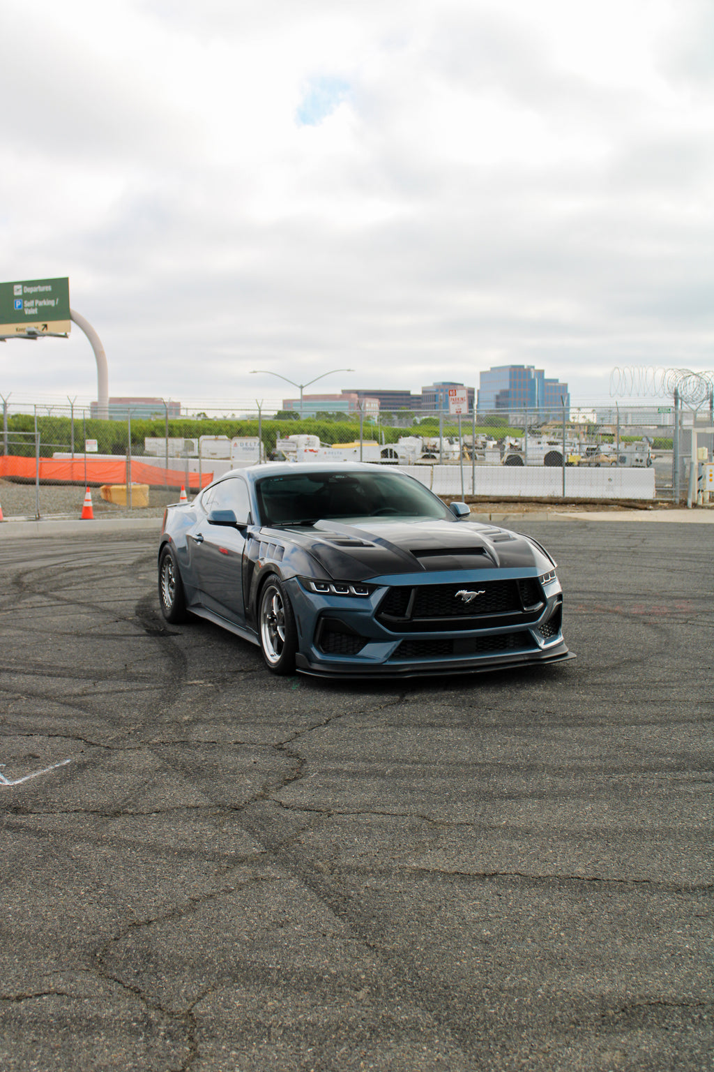 2024 MUSTANG GTD CARBON FIBER FENDERS