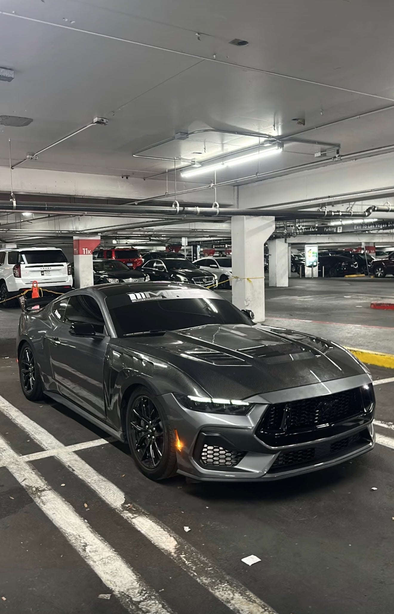 2024 MUSTANG GTD CARBON FIBER FENDERS