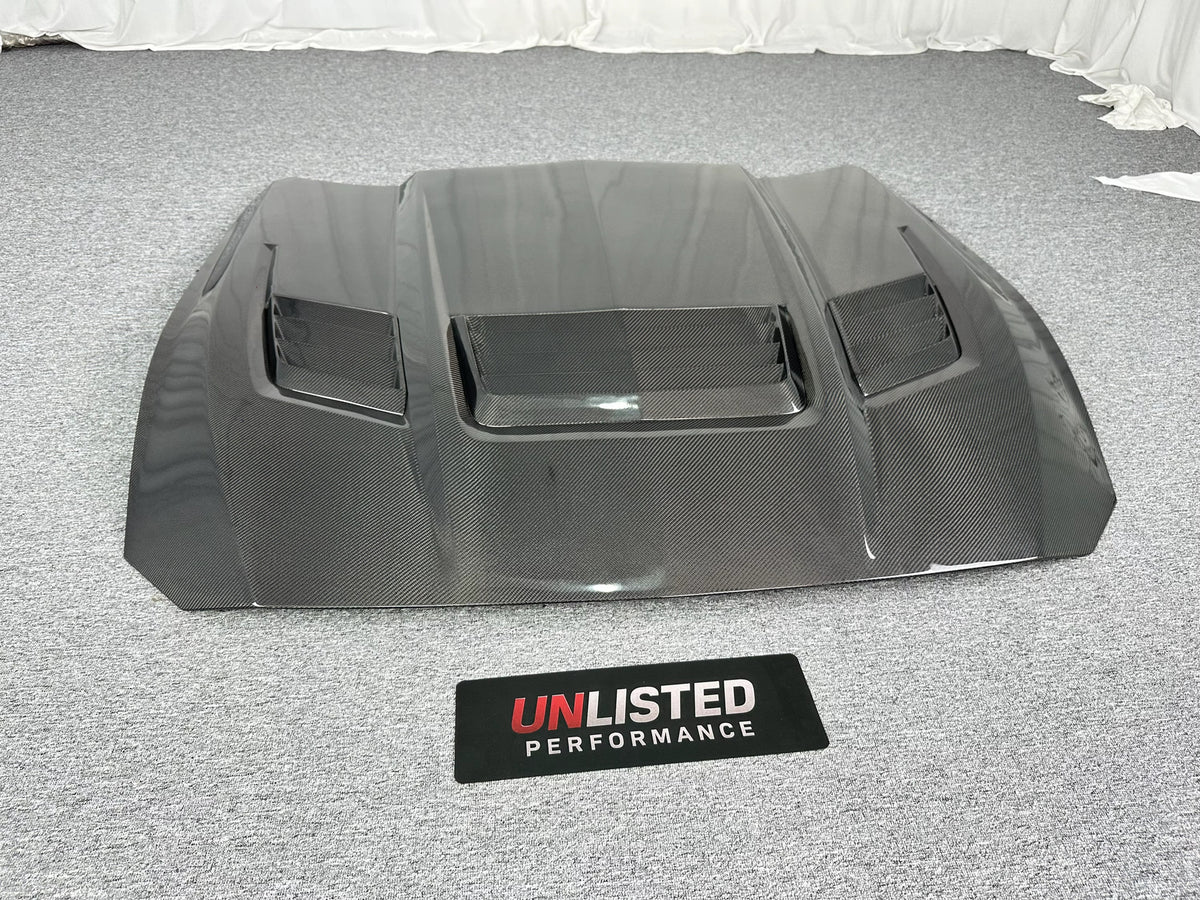 2024-2026 MUSTANG SHELBY STYLE CARBON FIBER HOOD