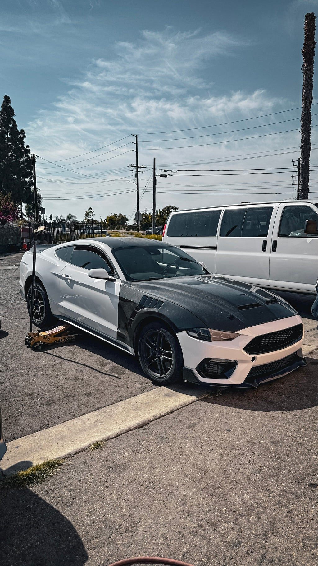 MUSTANG GT500 CARBON FIBER FENDERS
